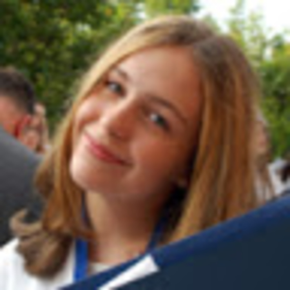 Meet your Posher, Caroline